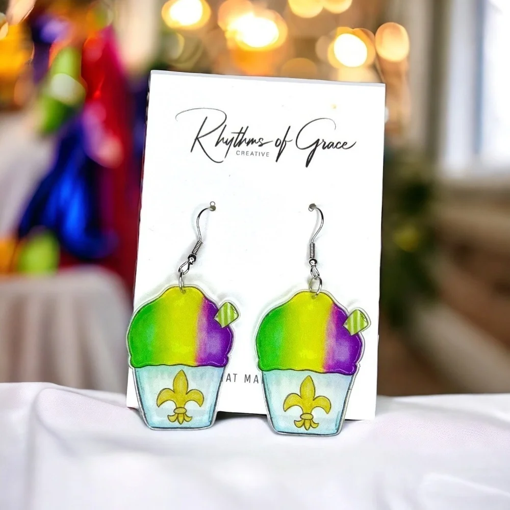 NWT Mardi Gras Snowball Earrings – Sweet & Festive Dangles!